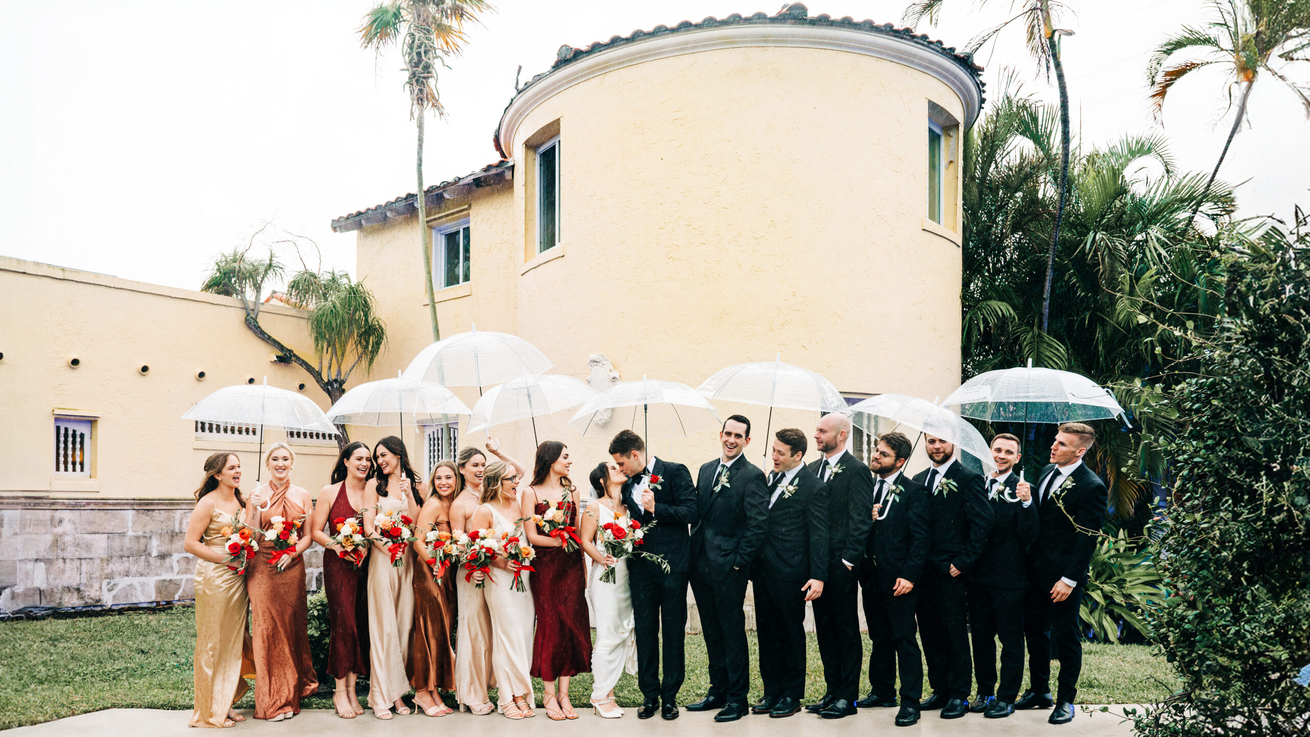 Wedding party portrait at benvenuto, captured by benvenuto wedding photographer